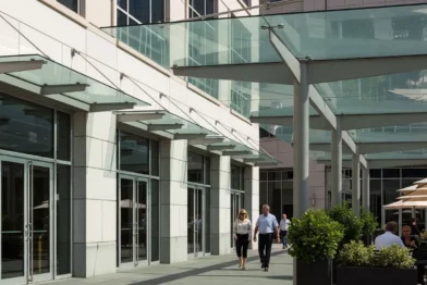 Toldos e marquises de vidro